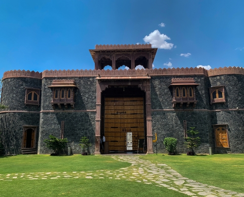 Garh Girvar